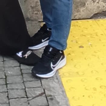 Ayakkabıda Ses Ve Koku Sorunu