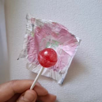 Sağlıksız Ambalajlama İle Tehlike Saçan Şeker