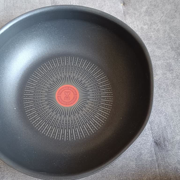 Yakala Gelsin'den Aldığım Tefal Tava Yamuk Geldi