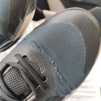 Nike Ayakkabıda Tasarım Hatası Ve Müşteri Hizmetleri Hayal Kırıklığı