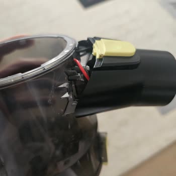 Fakir Dikey Süpürge İle Sürekli Servis Sorunları