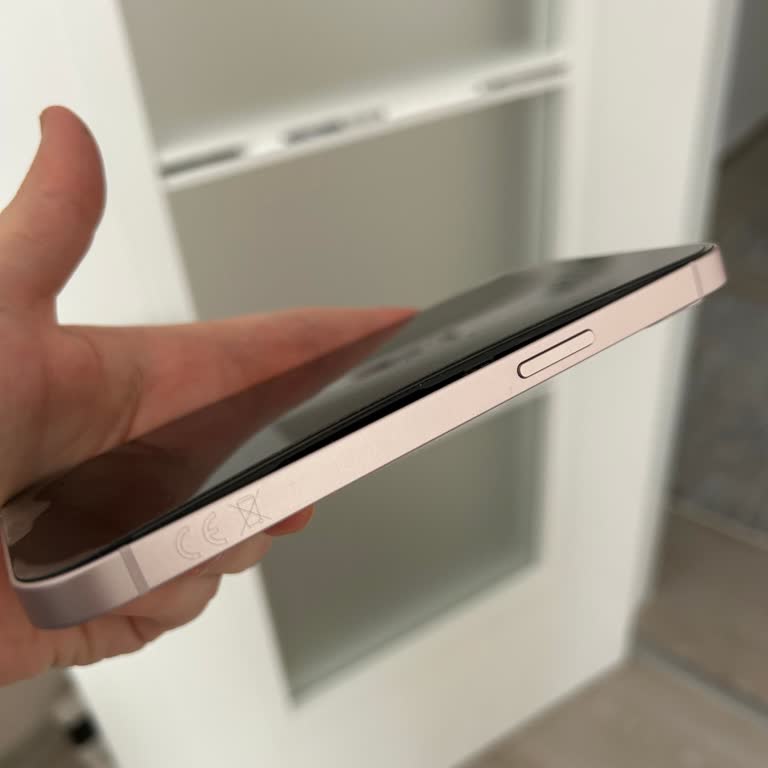 İphone 13 Batarya Şişmesi Ve Yetersiz Servis Hizmeti