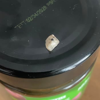 Harras Reçelden Çıkan Tehlikeli Parça Şoku