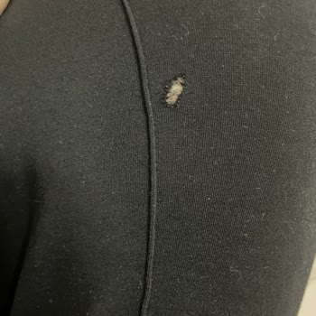 Bershka'dan Gelen Delikli Eşofman Altı Sorunu