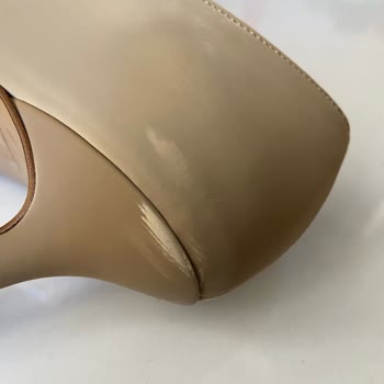 Elle Marka Ayakkabının Şok Edici Kalitesizliği