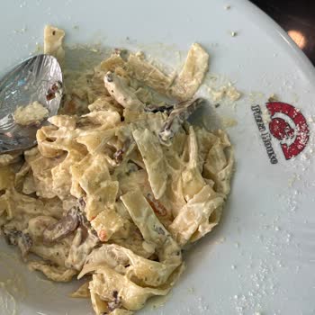 Makarna İçinden Çıkan Böcek Şoku!