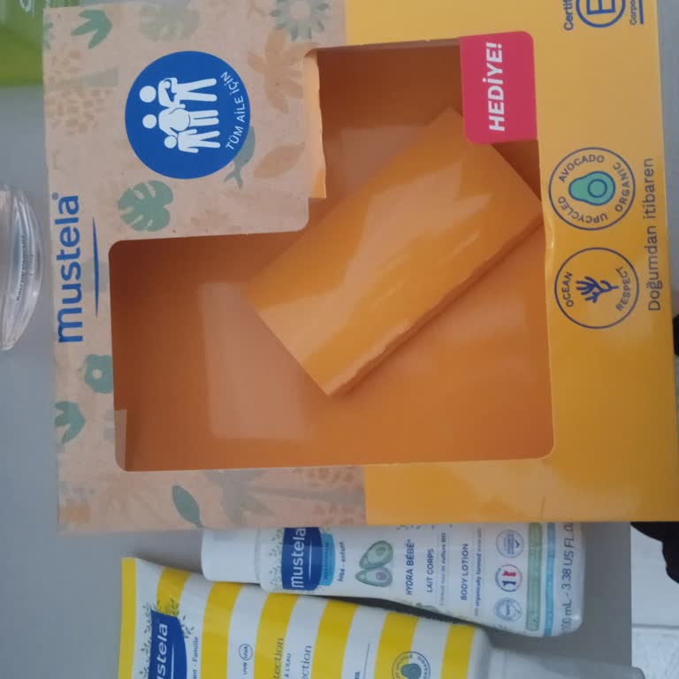 Mustela Güneş Kremi Göz Yakıyor Ve Ciltte Emilmiyor