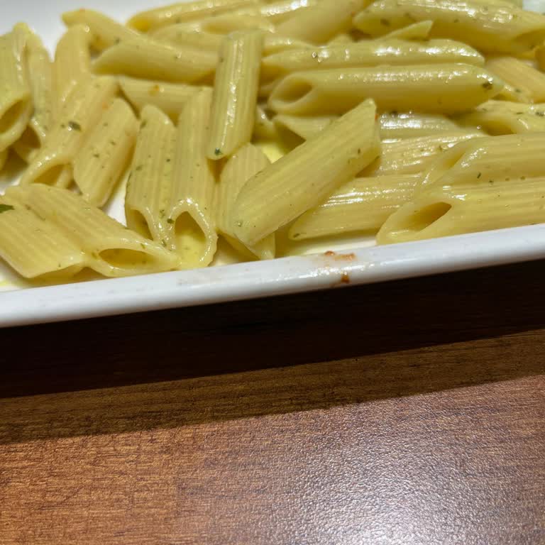 Hilltown Tavuk Dünyası'nda Garip Rezervasyon Davranışı