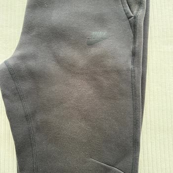 Barçın Spor Nike Eşofman Renk Solması Ve İlgisizlik