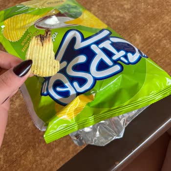 Yanık Ve Küflü Cips Şikayeti