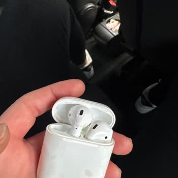 Apple Kulaklıkta Ses Azalması Ve Renk Atması Sorunu