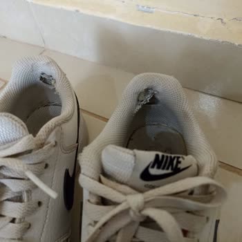 Nike Ayakkabının İç Kısmı Ayaklarımı Mahvetti