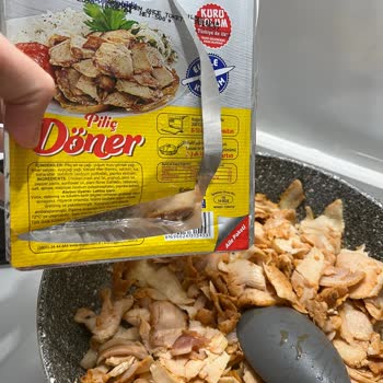 Çiğ Tavuk Döner Şikayeti: Sağlık Tehlikesi