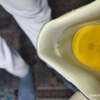 Garantili Ayakkabıda 4 Haftada Yırtılma Şoku!