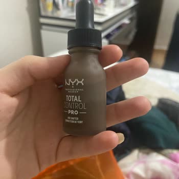 Nyx Professional Makeup Fondöten Renk Farklılığı Ve Kıvam Sorunu