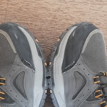 My Skechers Boots’ Stitching Failed Within 1 Year on Both Shoes