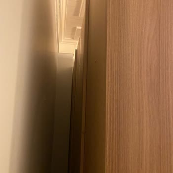Eksik Ve Özensiz Dolap Kurulumu