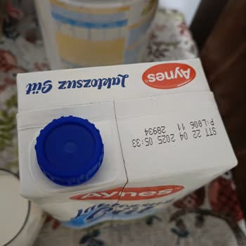 Son Kullanma Tarihi Yaklaşan Bozuk Süt