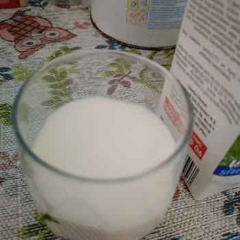 Son Kullanma Tarihi Yaklaşan Bozuk Süt