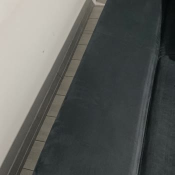 Kırılan Koltuk Ve Geciken Servis Sorunu