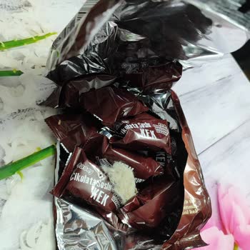 Kekin İçinden Çıkan Şok Edici Kirlilik