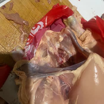 Migros Sanal Market'ten Aldığım Tavuklar Kokuyordu