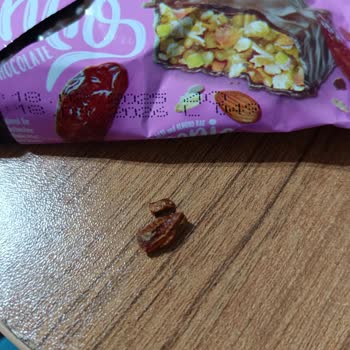 Atıştırmalıkta Tehlikeli Badem Kabuğu