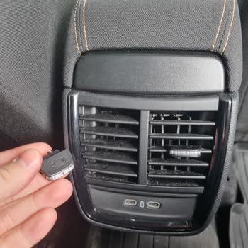 Yeni Skoda Kamiq'te Garanti Dışı Kırılan Klima Menfezi