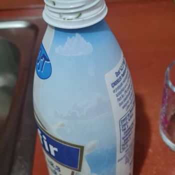 Dost Kefir Ürününde Kapak Altında Şüpheli Madde