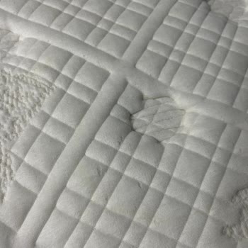 Bellona Yatakta Tüylü Ve Lekeli Sorunlar