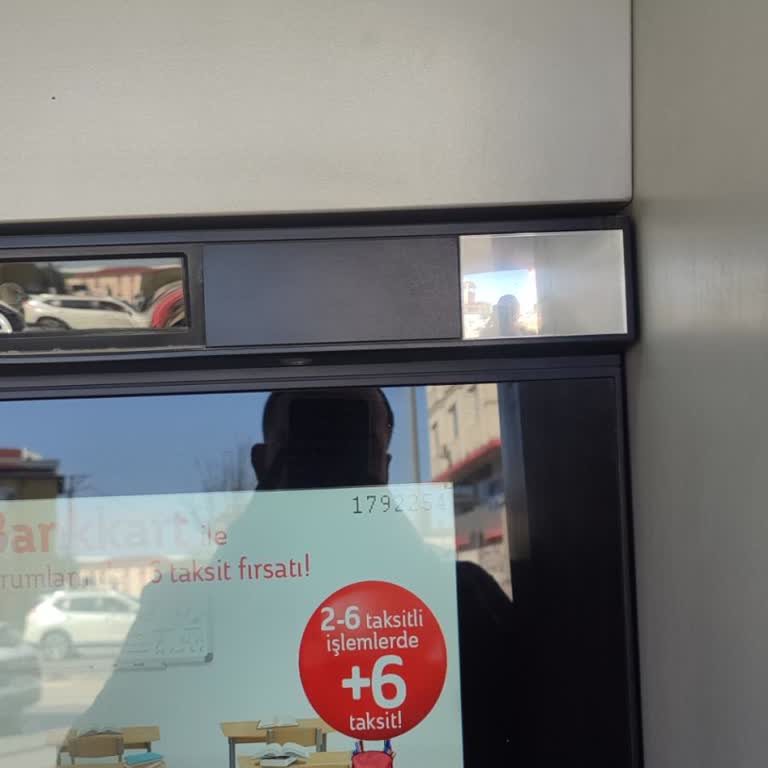 ATM'de Sıkışan Para Ve Bekleyen Mağduriyet
