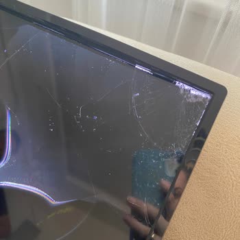 Horoz Lojistik İle Teslimat Kabusu: Hasarlı TV Ve Sorumsuz Davranışlar