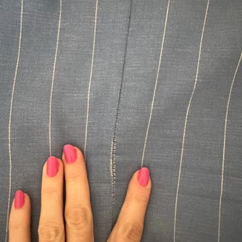 Perspektive Ceket Ve Pantolon İlk Giyişte Dikişleri Açıldı