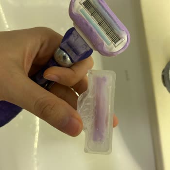 Jilette Venüs'ün Eriyen Plastiği Hayal Kırıklığı Yarattı