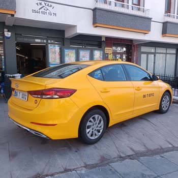 Dükkan Önüne Park Edilen Araç Sorunu