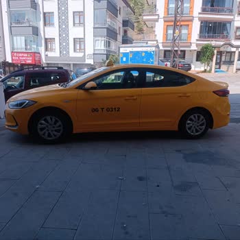 Dükkan Önüne Park Edilen Araç Sorunu