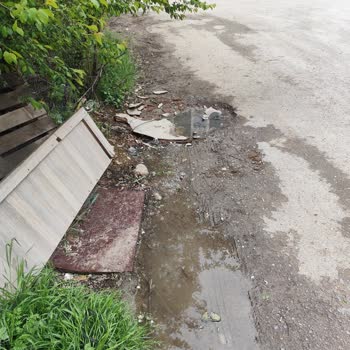 Tuzla'da Kanalizasyon Sorunu Ve Acil Çözüm Talebi