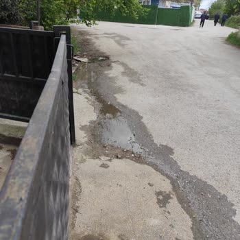 Tuzla'da Kanalizasyon Sorunu Çözülmüyor