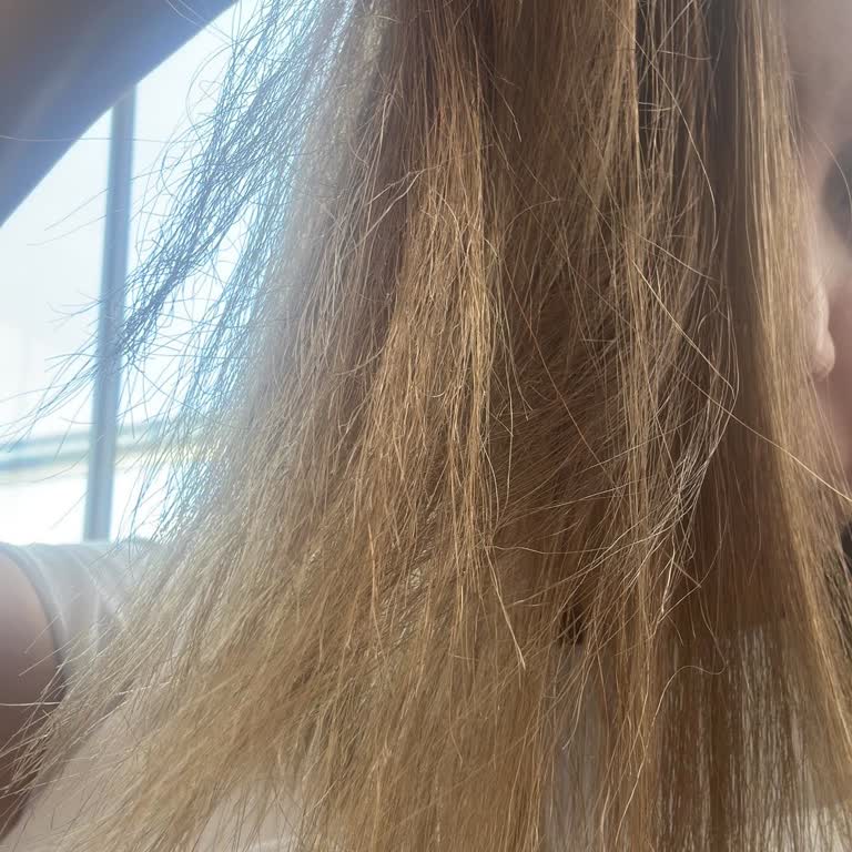 Dyson Saç Düzleştirici Hayal Kırıklığı: Yanmış Saç Uçları