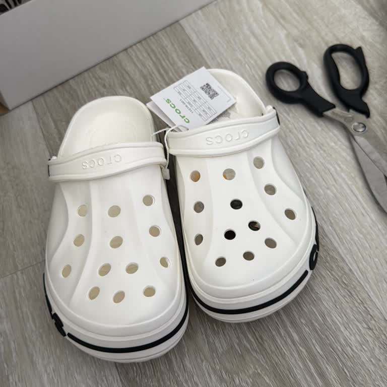 Benim Ayakkabıcım Terlik Siparişi Verdim Farklı Bir Model Yollamışlar