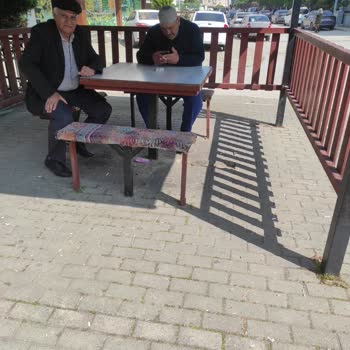 Parkta Güvenlik Ve Hijyen Eksiklikleri Çocukları Tehlikeye Atıyor