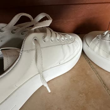 Golden Goose Ayakkabılarında Beklenmedik Deformasyon Sorunu