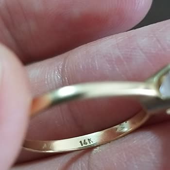 D Diamond Tektaş Yüzükte Beklenmedik Renk Değişimi!