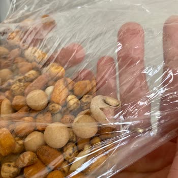 Kuruyemişte Şok Edici Salyangoz Sürprizi