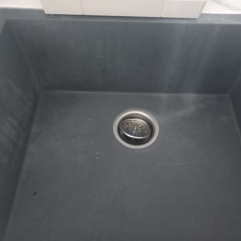 Realstone Evye: Renk Değişimi Ve Çatlama Sorunu