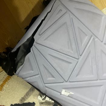 Kırık Bavul Kabusu: Emanetimize Yazık!