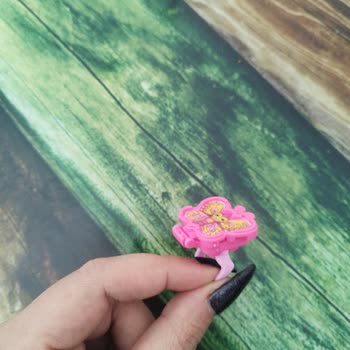 Kinder Oyuncakları Hayal Kırıklığına Uğratıyor