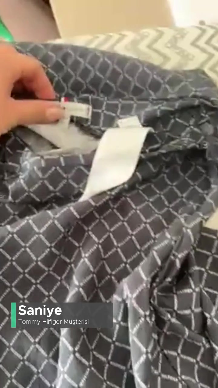 Tommy Hilfiger Etek Delinmesi! videonun kapak resmi