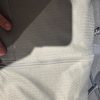 Nike Eşofman Üstü Kalitesizliği Ve Mağaza Deneyimi