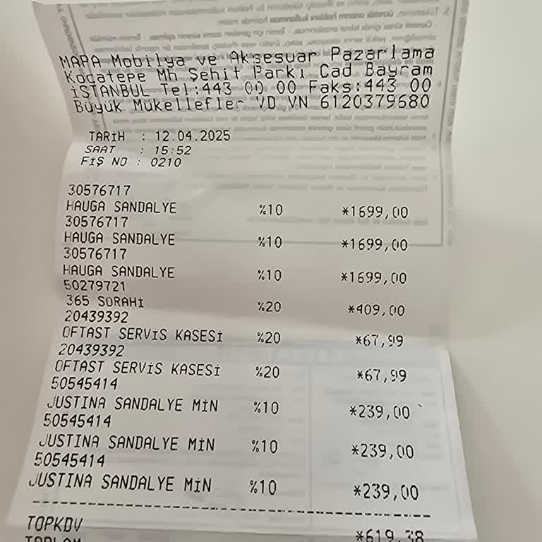 Yanlış Renk Sandalye Ve Yetersiz Müşteri Hizmetleri